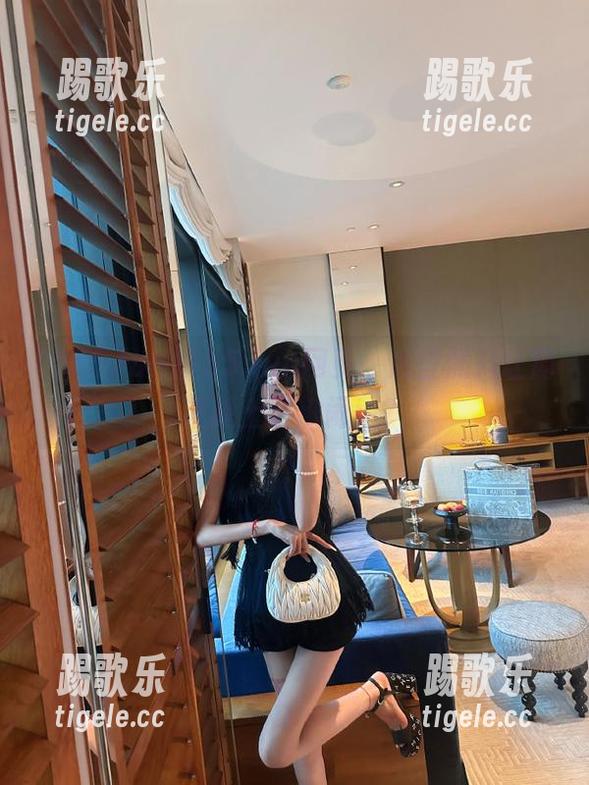 155.fun网页，这些黑料让周末晚上更热闹！？