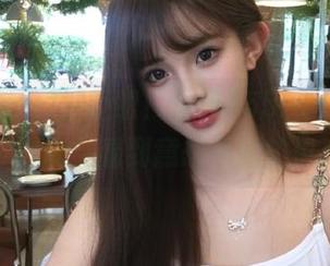 别眨眼！登录155fun，瓜摊前你可能会看到意想不到的俏皮！