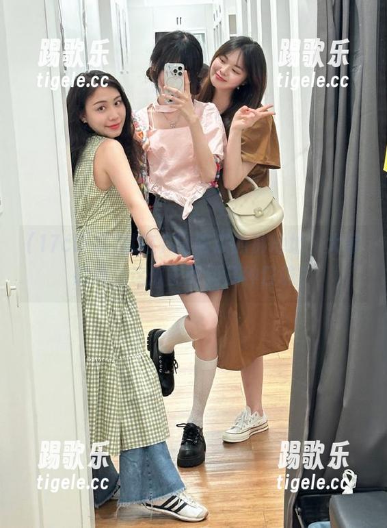 就在17c吃瓜的那地址，大家说说，这瓜能吃到几种口味？