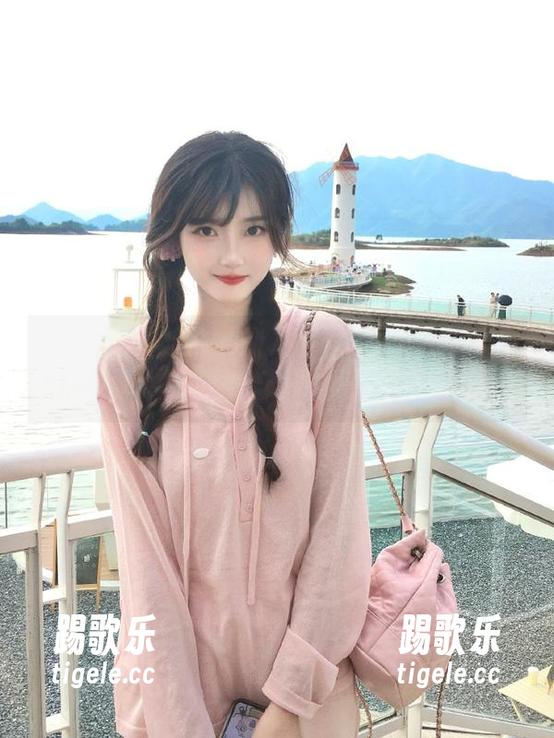 想穿越到八卦世界？17吃瓜官网的传送门，随时不见不散！