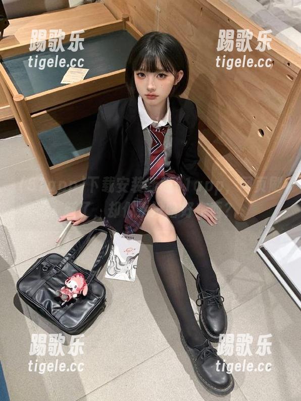 下载安装新版51app，网页刷新了，却似乎没啥好东西？