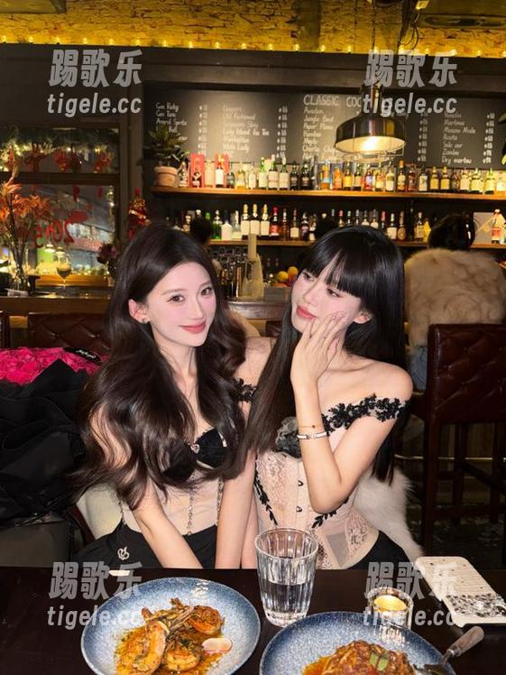 51cgfun的瓜都免费，感觉自己逐渐变成八卦达人了呢。