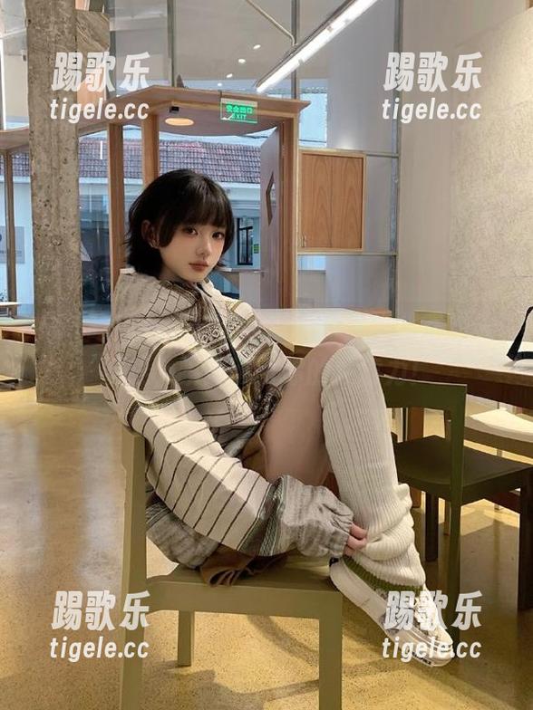 登录51吃瓜，网址如北京的天际线，瞬间吸引你的注意力！