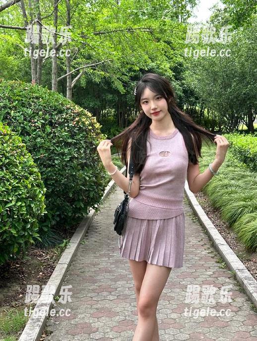 当你在“51吃瓜”网站看到这些吃瓜，午餐根本不重要！