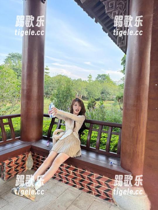 “永不迷路”的标语挂嘴边，这51吃瓜网最新更新内容就像在故意给我秀下限！
