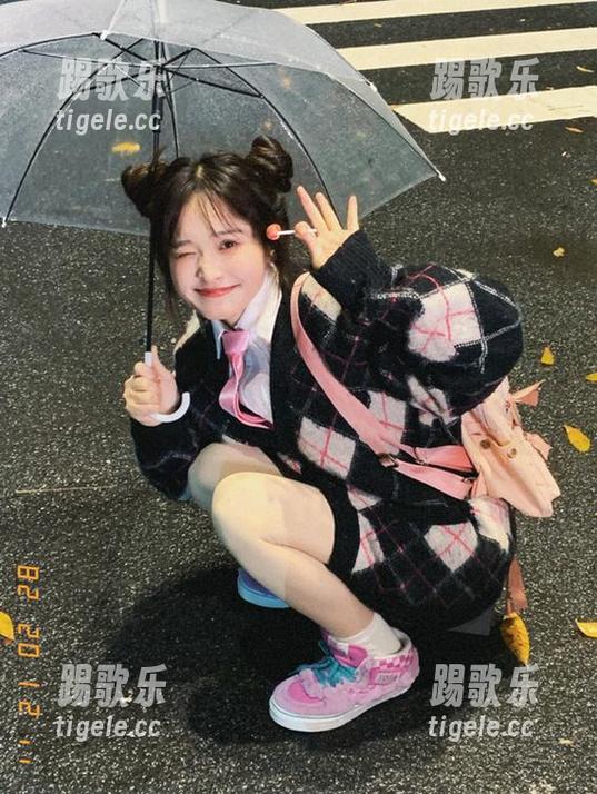 51最新吃瓜视频，突然觉得网友才是真正的编剧！