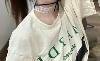 51黑瓜吃料网苹果版，戳中我心底那个不肯长大的小女孩