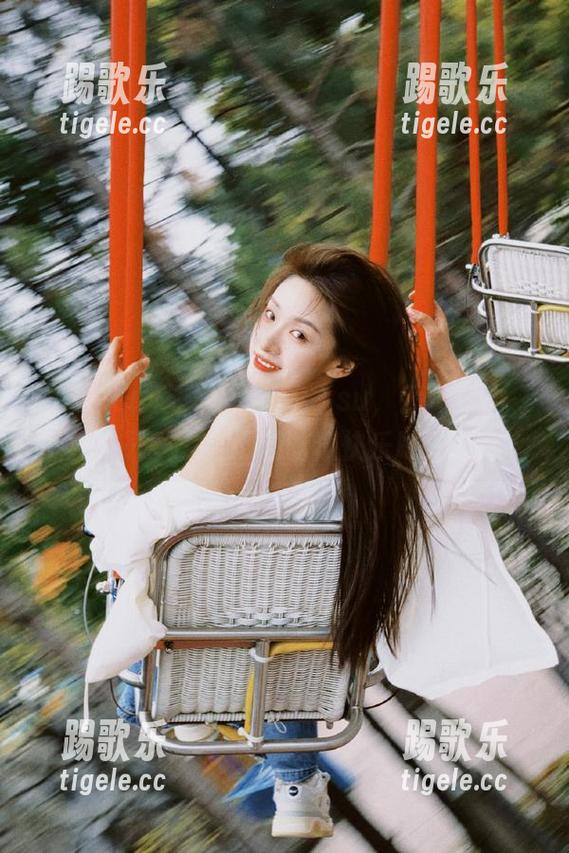 注册登录799.su，丢掉压力，只跃入无尽的吃瓜快乐吧！