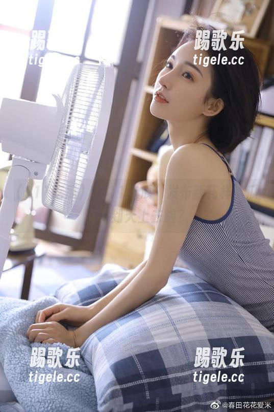 911吃瓜 “911吃瓜”发布新花样,瓜皮飞到天上去啦?