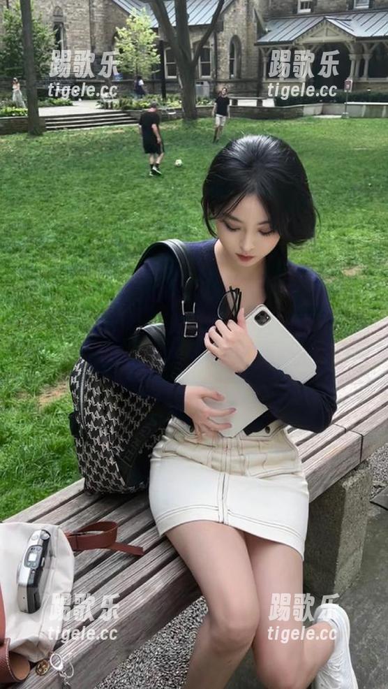 听说91吃瓜黑料已经嗨到飞起，赶紧下载，我要看热闹不嫌事大！
