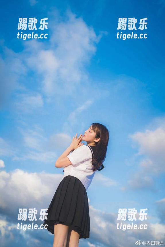 91吃瓜中心，带你穿越到今天的热门瓜田，传送门已开启！