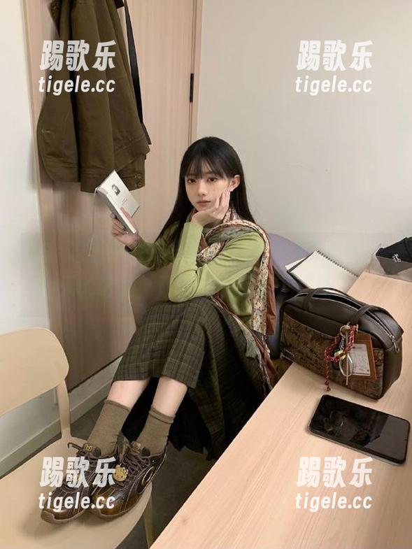 91吃瓜网官网，瓜果飘香，今天的话题，让我们一起加倍“吃”！