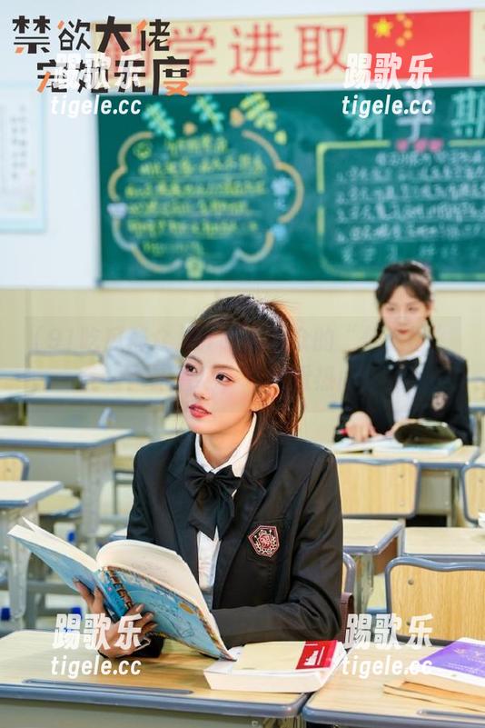 91吃瓜群众 91吃瓜群众的“传送门”:跟着我,轻松看热闹