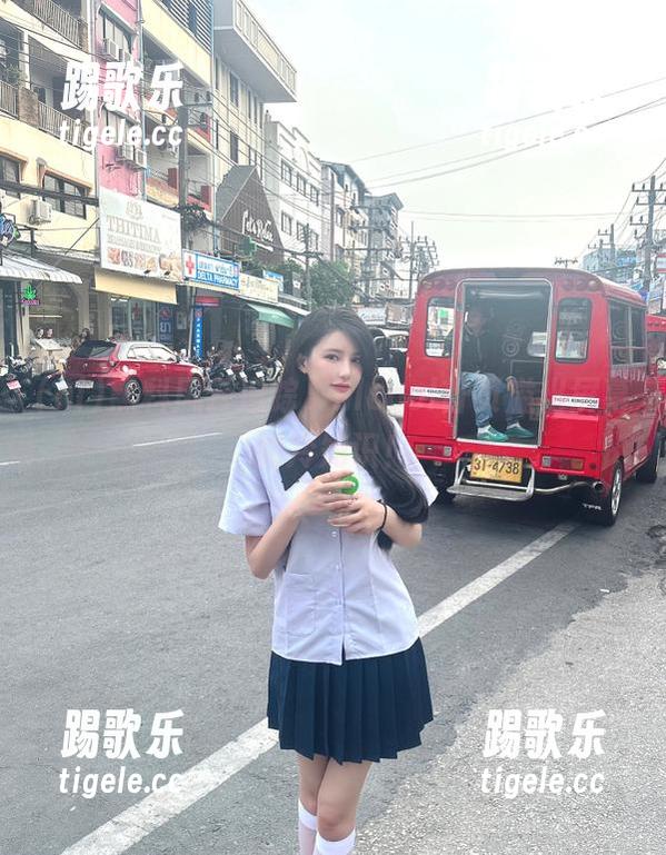 黑科风云追踪，hlcool首页溢出屏幕的冷知识！