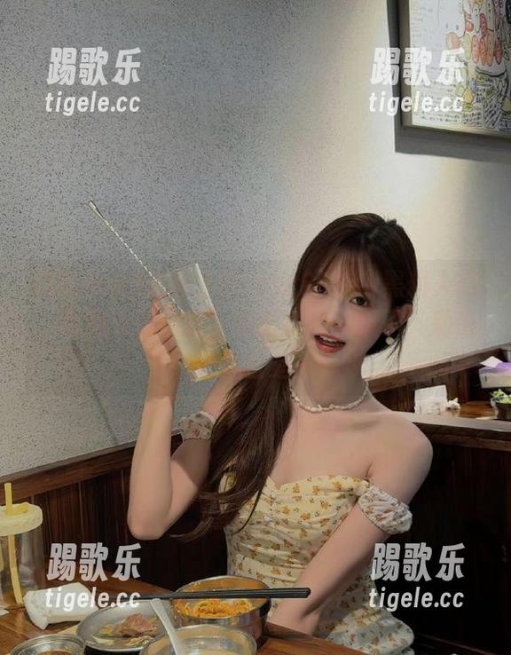 tttzzz 直接上tttzzz668su黑料入口,黑料火速直达,边爆料边嗑瓜子,别说还挺合适~