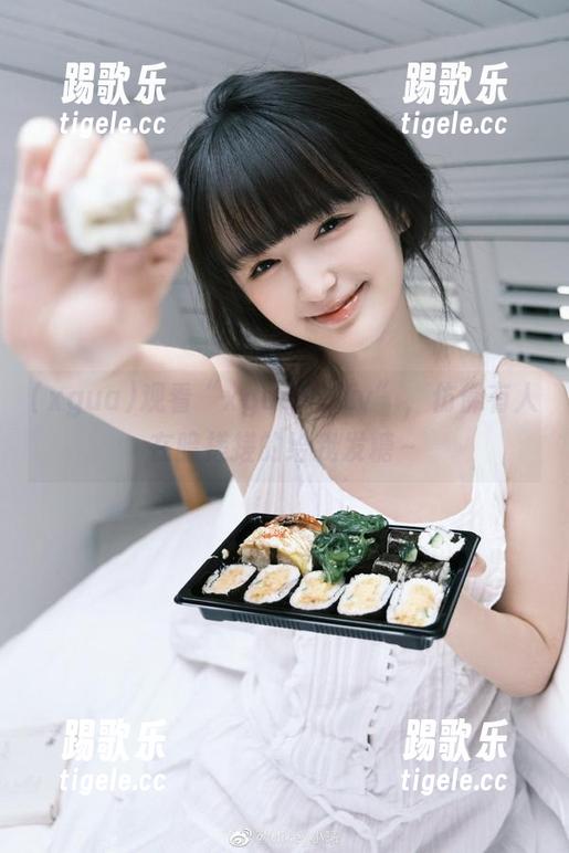 观看“xgua99.tv”，仿佛有人在暗搓搓的给我发糖～