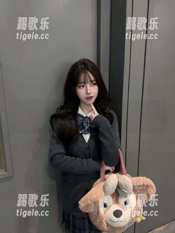下载“zztt333”的理由：口袋里的爆料随时解锁！