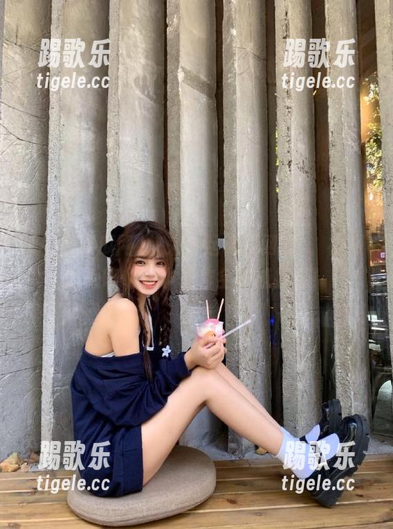 快来一起吃瓜网.cc，视频里大咖们的小动作全被捕捉了！
