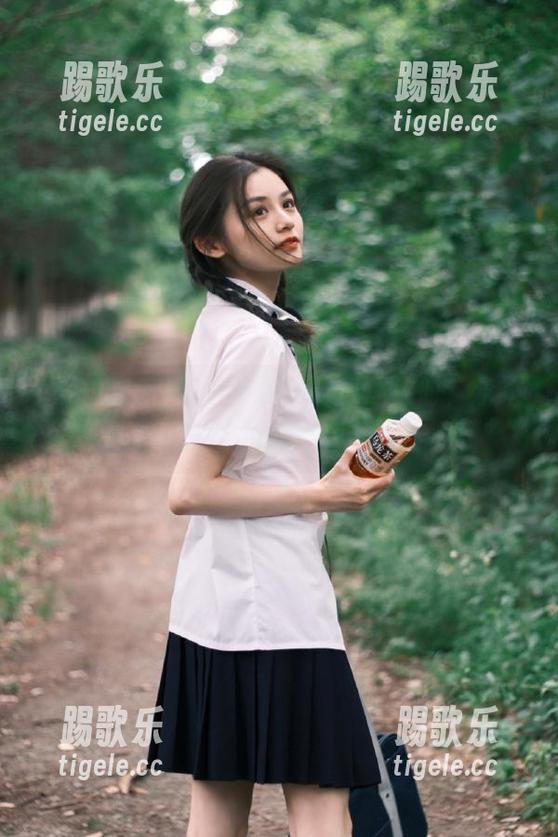 当我在五一吃瓜迷失时，永不迷路的最新绯闻引领我前行！
