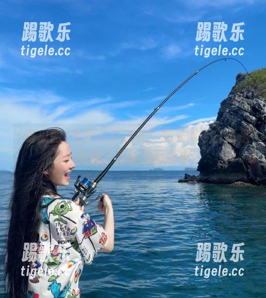 免费大瓜来袭！吃瓜网今日不是看戏，是重温青春呢