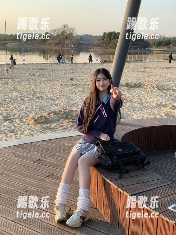 吃瓜网首页：黑料皇后带你直击猛料现场！