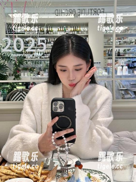 “吃瓜网”里面的瓜，索性先全都收藏，等空闲时慢慢享用。