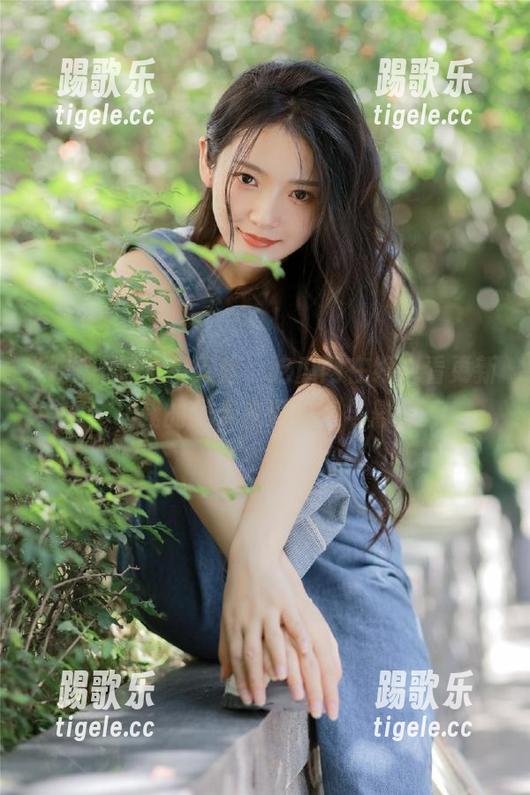吃瓜网 从今天起,吃瓜网在线观看更新,让我的周末充满期待与悬念!