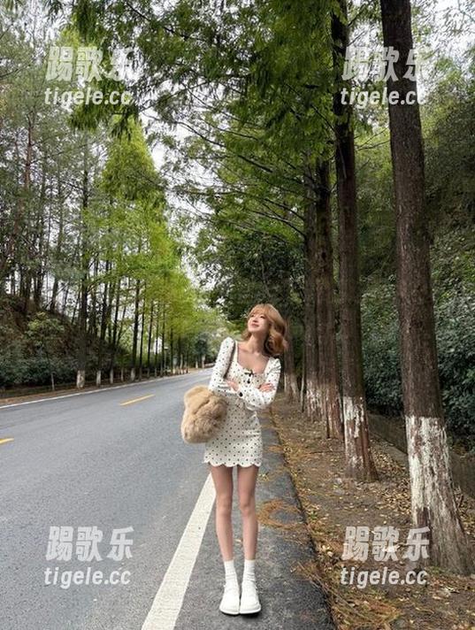 我在吃瓜网官网下载的这款APP，结果居然有小bug...