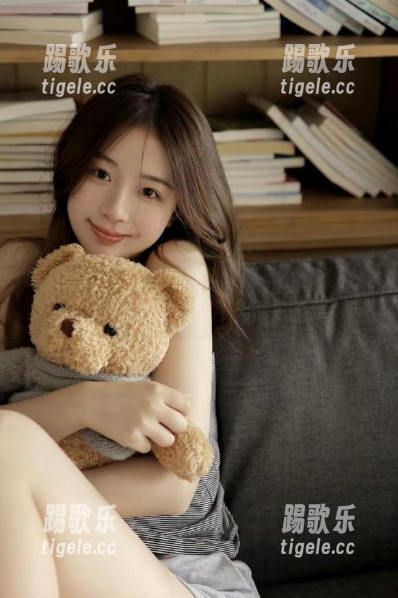 吾爱吃瓜登录后半小时，热搜的动漫cp已经让我无情沦陷！