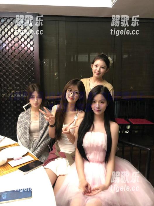 自拍都不要钱？在国产吃瓜上免费互动等你来！