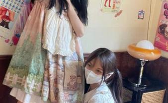 有没有跟我一样天天看“明星黑料”网址的小伙伴？心情复杂又好玩～