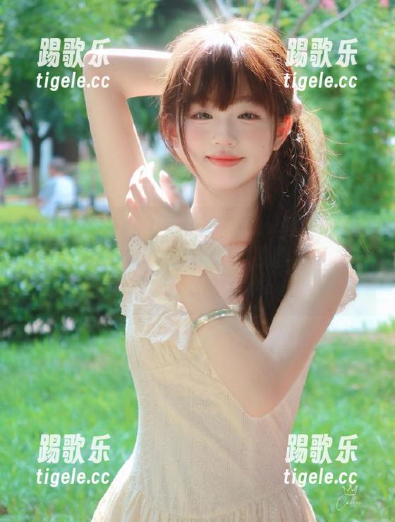 安卓手机里的“每日吃瓜51”：看八卦简直就像看电视剧，只不过是你自己不信的那种！