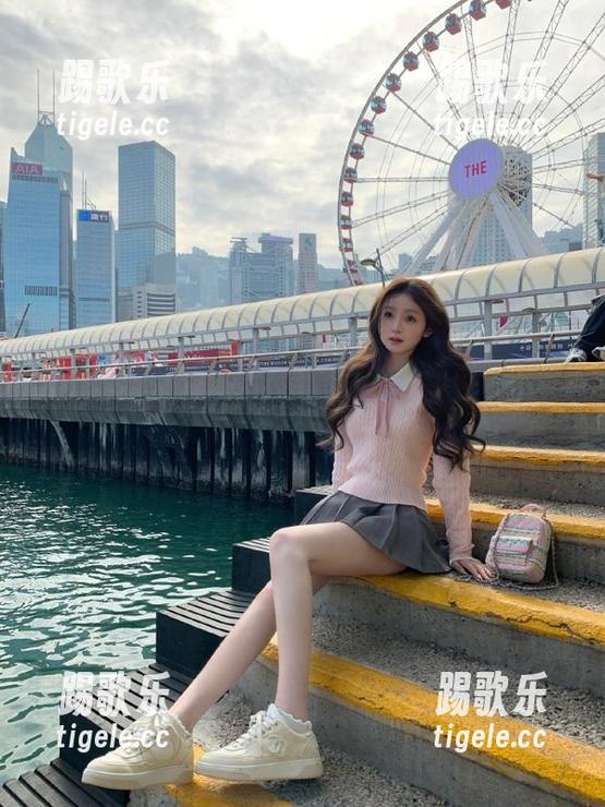 网曝黑料更新，要不要给我来一桶凉凉的柠檬水？