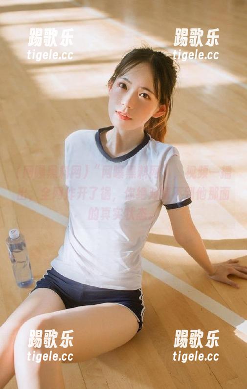 “网曝黑料网”，视频一播出，全网炸开了锅，你绝对猜不到他那面的真实状态。
