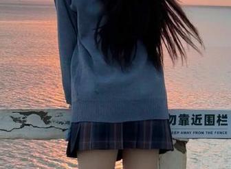 手机不离手，在线看网曝黑料网的免费劲爆视频，绝了！
