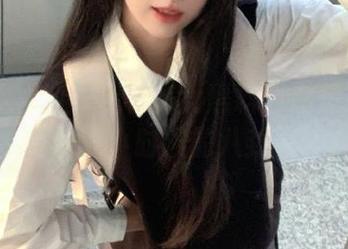 观看美女黑料网总是让我想起小时候的八卦
