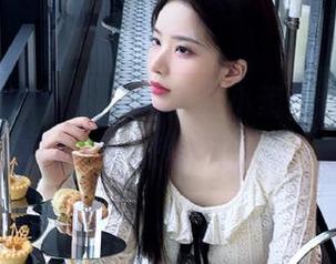 黑料51的入口小道，传说可以看见不一般的风景哦～