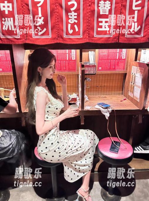 zztt58.su黑料不打烊网址，新鲜瓜果，今晚多吃点！