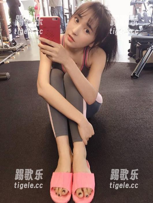 登录了黑料不打烊，今天的新鲜事儿，跟午后柠檬水一样解渴。