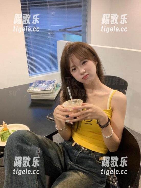 下载“黑料不打烊首页su”，让你感受吃瓜时的那种不明确的刺激…