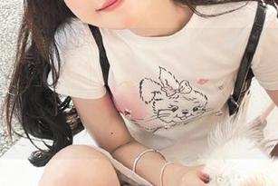 虽说“黑料不打烊首页su”发布了一堆花边新闻，可我还是停不下来。