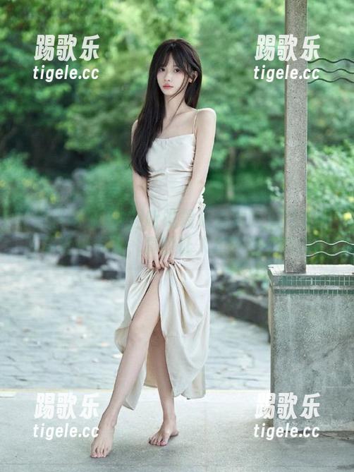 听说最近黑料吃瓜网站的下载地址很火，真的让人想去探个究竟！