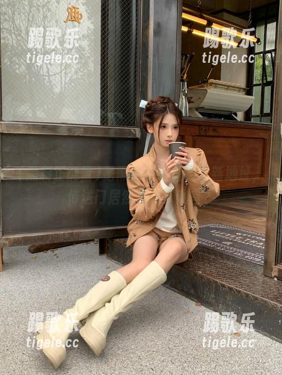 是黑料正能量的最新地址，传送门居然变成了迷宫？