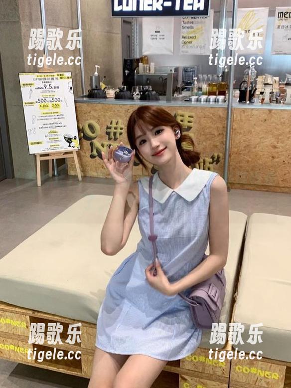 黑料社 91黑料社首页,姐妹们都跳进来了,这热闹没法停了