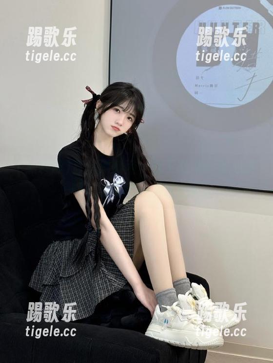 直达黑料网，踩下就能听到心跳，啊…常常意外发现些啥。