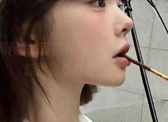 推荐黑料网ios，不光好玩，还能捡到奇奇怪怪的瓜。