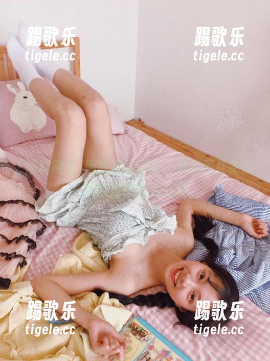 网络热搜不断，黑料网红吃瓜在线直播你的江湖