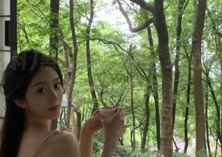 黑瓜吃料官网，小心吃到飞天的八卦哦！
