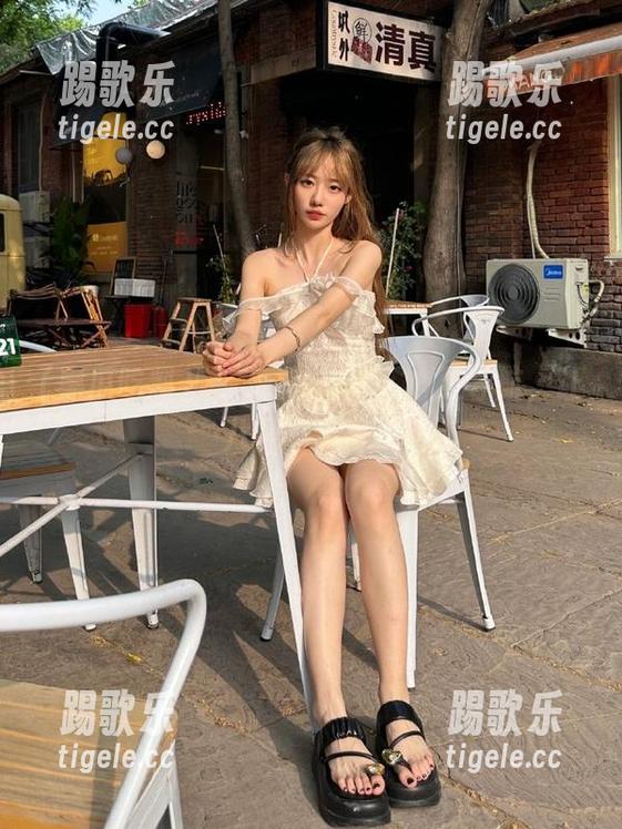 嗨，黑瓜吃料：心灵导航，让八卦不迷路！