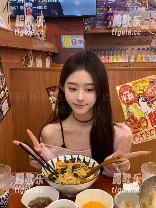 用黑社料苹果版，分分钟让你变身吃瓜小能手！